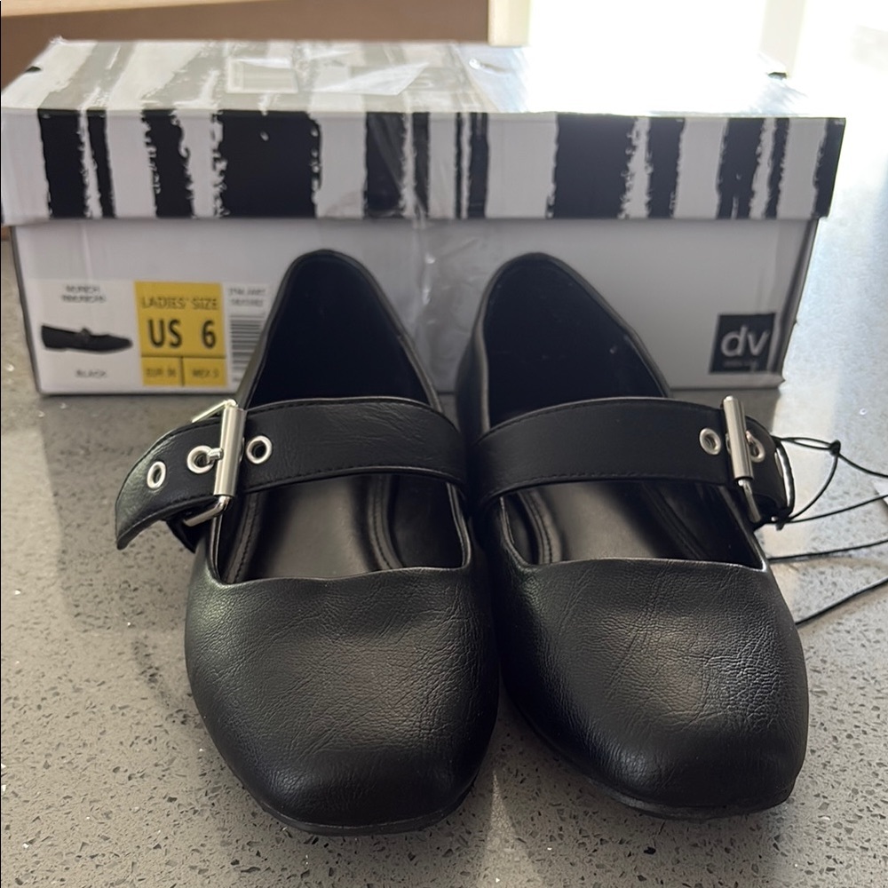 DV by Dolce Vita ballet Black Flats brand new in box size 6